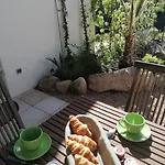 Dans Petite Résidence Avec Piscine à 10 Minutes Des Plages Proche Vecchio * Porto-Vecchio (Corsica)