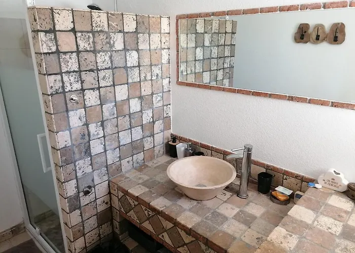 Dans Petite Avec Piscine A 10 Minutes Des Plages Proche Vecchio Tatil Evi