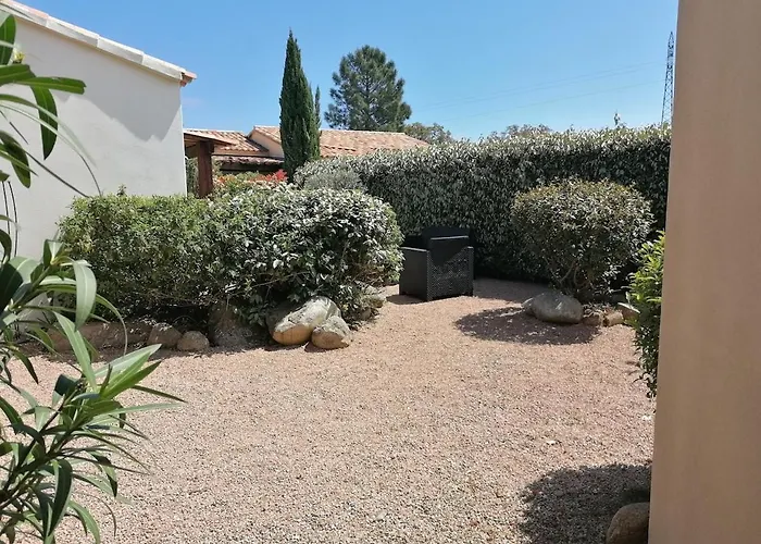 Dans Petite Avec Piscine A 10 Minutes Des Plages Proche Vecchio