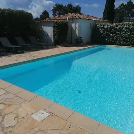 Dans Petite Avec Piscine A 10 Minutes Des Plages Proche Vecchio ポルトヴェッキオ