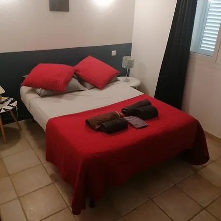 別荘 Dans Petite Avec Piscine A 10 Minutes Des Plages Proche Vecchio