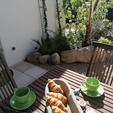Dans Petite Avec Piscine A 10 Minutes Des Plages Proche Vecchio * ポルトヴェッキオ
