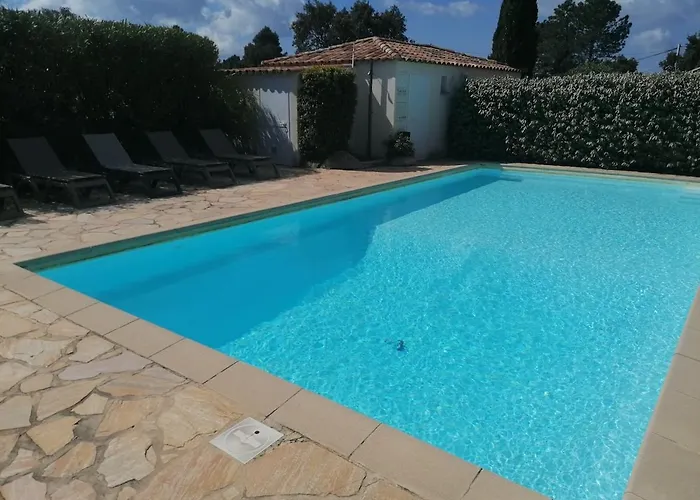 Dans Petite Avec Piscine A 10 Minutes Des Plages Proche Vecchio Porto-Vecchio (Corsica)