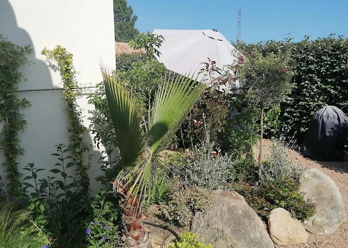 Dans Petite Avec Piscine A 10 Minutes Des Plages Proche Vecchio Holiday home Porto-Vecchio (Corsica)